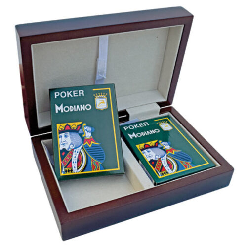 Wooden box with 2 Modiano playing cards